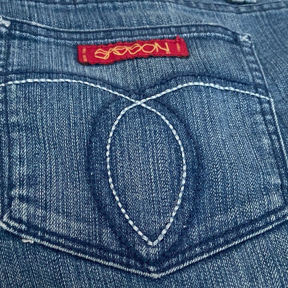 Vintage Sasson Classic Denim Jeans with Stitch Detail